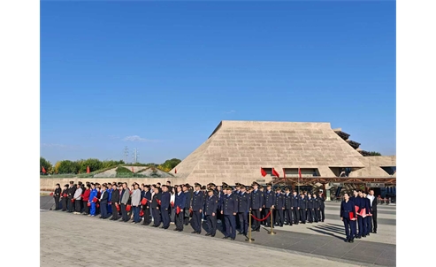 呼和浩特市文化旅游广电局开展“强国复兴有我 同升国旗凝众志 共唱国歌贺盛世” ——庆祝中华人民共和国成立76周年主题活动
